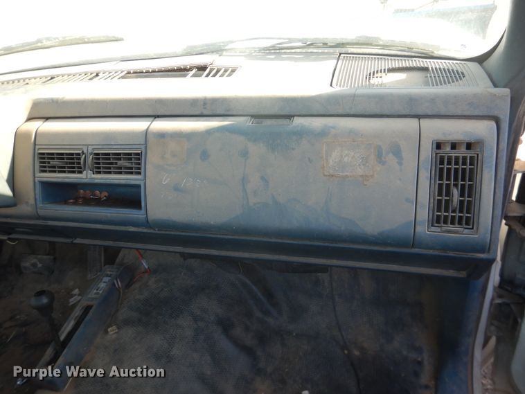 image for item DI5513 1991 Chevrolet K2500  utility bed pickup truck