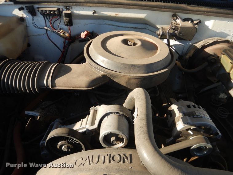 image for item DI5513 1991 Chevrolet K2500  utility bed pickup truck