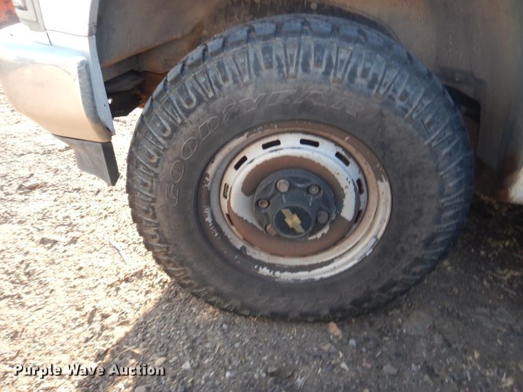 image for item DI5513 1991 Chevrolet K2500  utility bed pickup truck