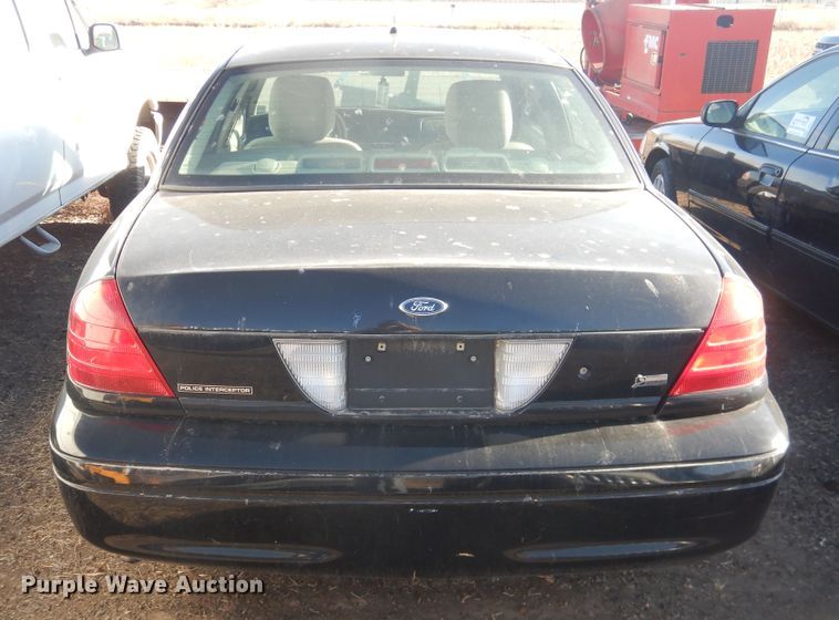 image for item DI5516 2011 Ford Crown Victoria Police Interceptor