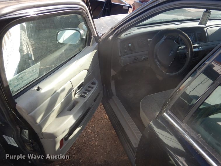 image for item DI5516 2011 Ford Crown Victoria Police Interceptor