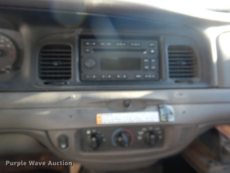 image for item DI5516 2011 Ford Crown Victoria Police Interceptor