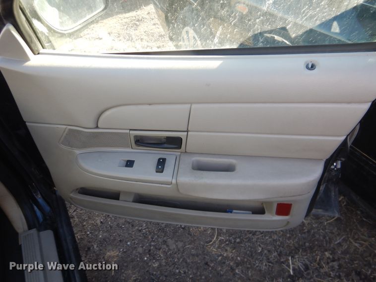 image for item DI5516 2011 Ford Crown Victoria Police Interceptor