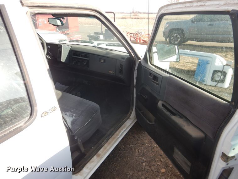 image for item DI5519 1993 Chevrolet S10 Blazer  SUV