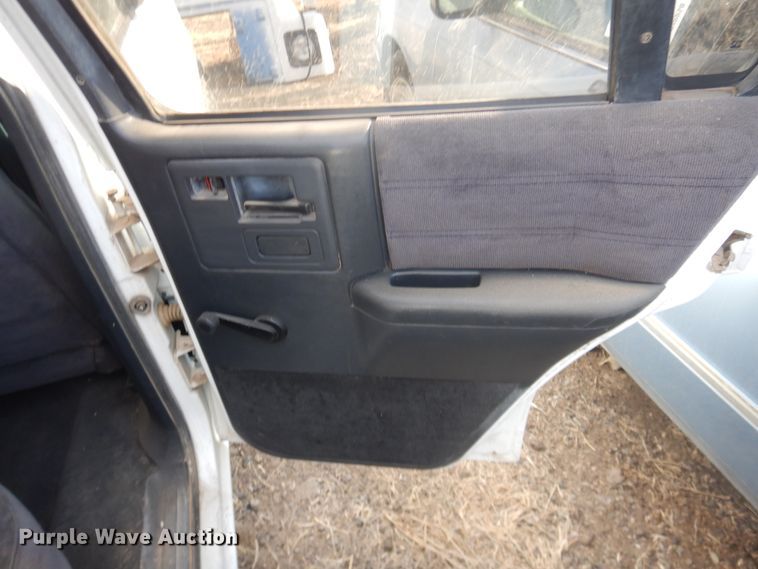 image for item DI5519 1993 Chevrolet S10 Blazer  SUV