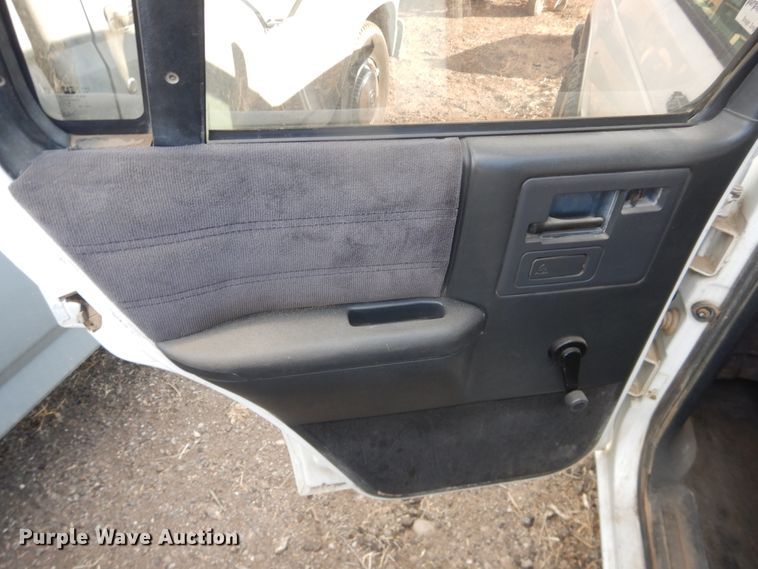 image for item DI5519 1993 Chevrolet S10 Blazer  SUV