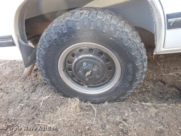 image for item DI5519 1993 Chevrolet S10 Blazer  SUV