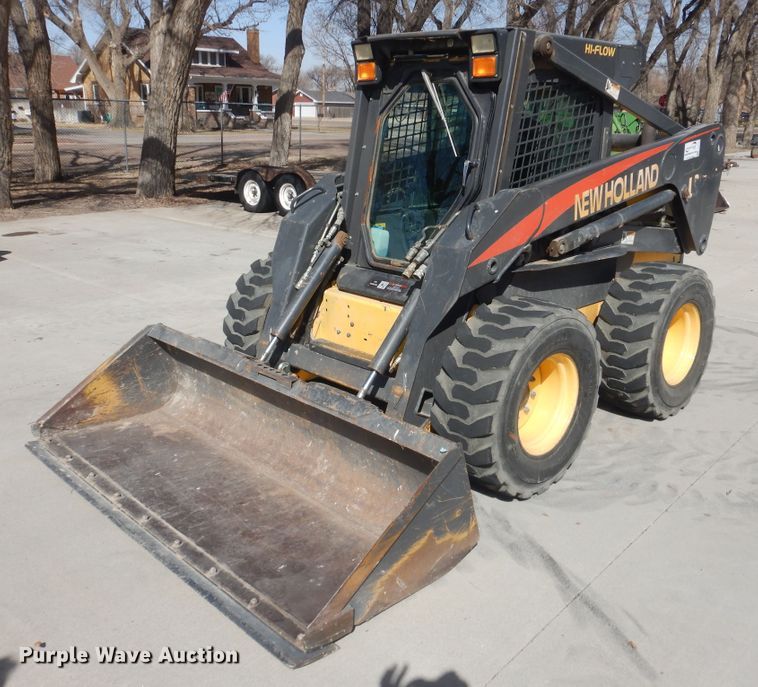 image for item DJ1111 New Holland LS190B  skid steer loader
