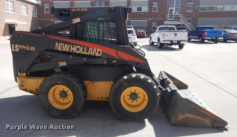 image for item DJ1111 New Holland LS190B  skid steer loader