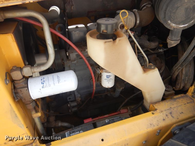 image for item DJ1111 New Holland LS190B  skid steer loader