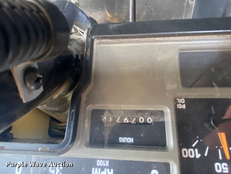 image for item DJ1113 2001 International 3800  school bus