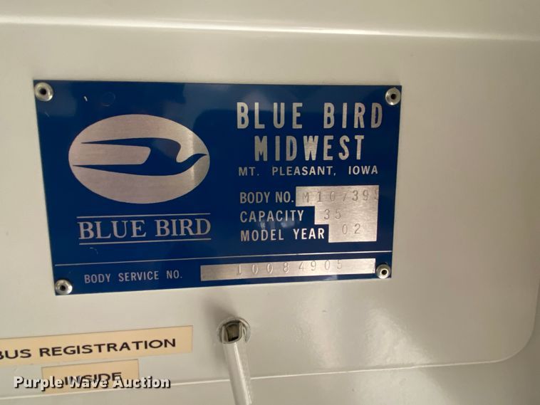 image for item DJ1113 2001 International 3800  school bus