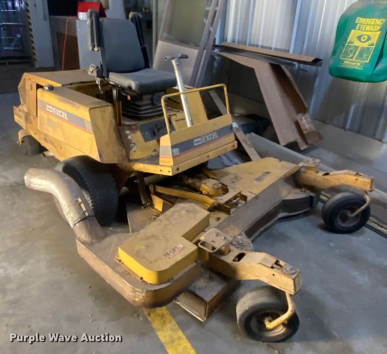 image for item DJ1115 Hustler 924712  ZTR lawn mower