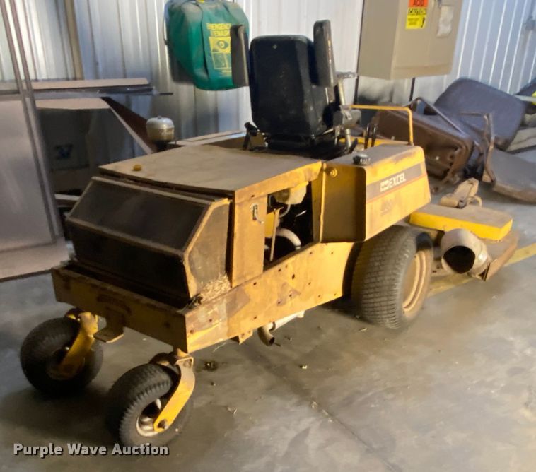 image for item DJ1115 Hustler 924712  ZTR lawn mower