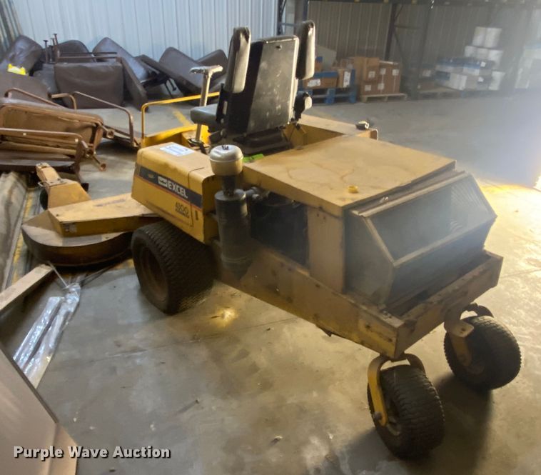 image for item DJ1115 Hustler 924712  ZTR lawn mower