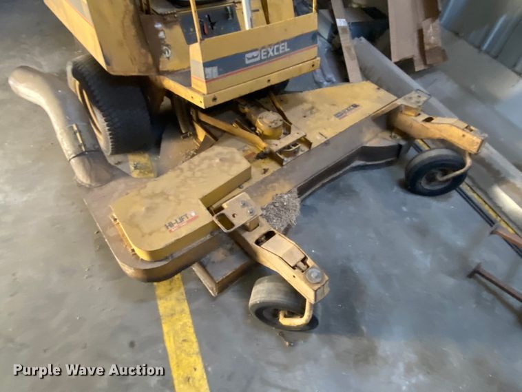 image for item DJ1115 Hustler 924712  ZTR lawn mower