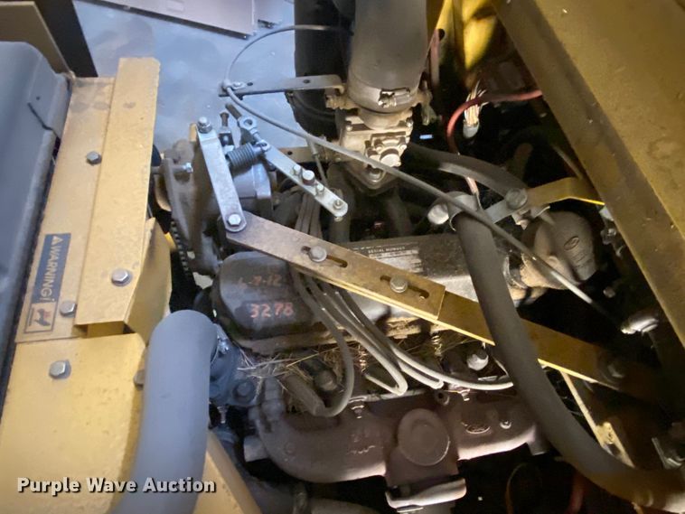 image for item DJ1115 Hustler 924712  ZTR lawn mower