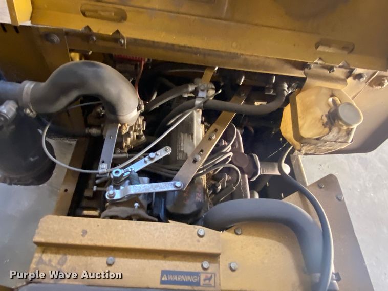 image for item DJ1115 Hustler 924712  ZTR lawn mower