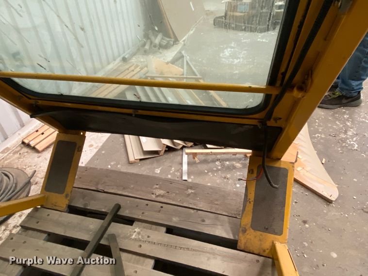 image for item DJ1115 Hustler 924712  ZTR lawn mower