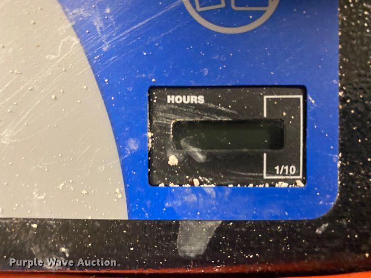 image for item DJ1116 Windsor Chariot CI24 floor cleaner