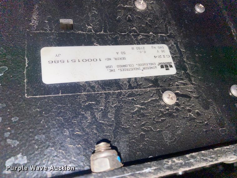 image for item DJ1116 Windsor Chariot CI24 floor cleaner