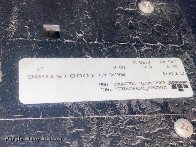 image for item DJ1116 Windsor Chariot CI24 floor cleaner