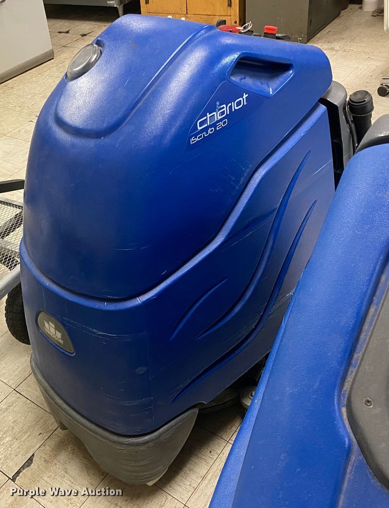 image for item DJ1117 Windsor Chariot 20 floor cleaner