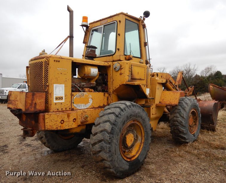 image for item DJ2952 1976 Caterpillar 930  wheel loader