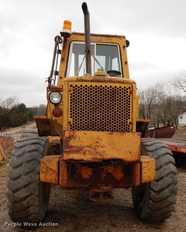 image for item DJ2952 1976 Caterpillar 930  wheel loader