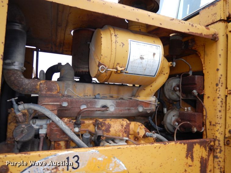 image for item DJ2952 1976 Caterpillar 930  wheel loader