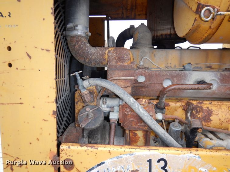 image for item DJ2952 1976 Caterpillar 930  wheel loader