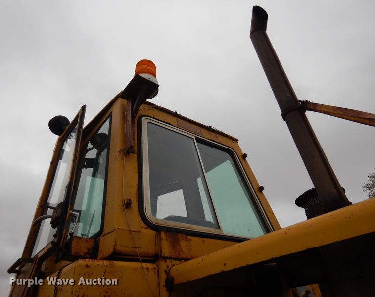 image for item DJ2952 1976 Caterpillar 930  wheel loader