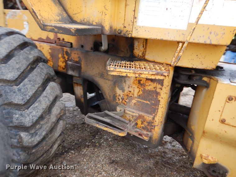 image for item DJ2952 1976 Caterpillar 930  wheel loader