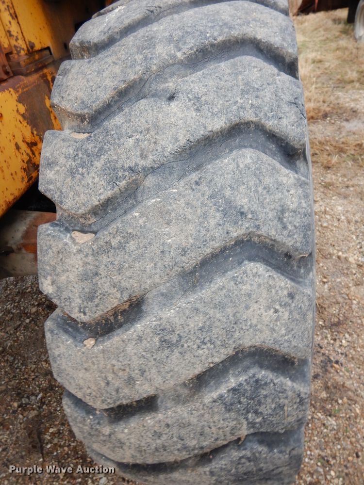 image for item DJ2952 1976 Caterpillar 930  wheel loader