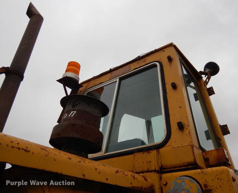 image for item DJ2952 1976 Caterpillar 930  wheel loader