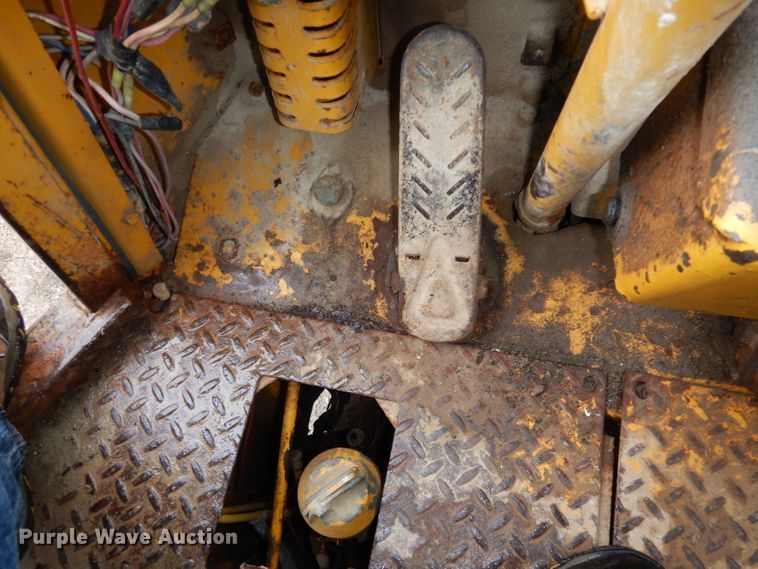 image for item DJ2952 1976 Caterpillar 930  wheel loader