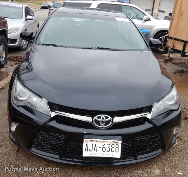 image for item DJ2955 2016 Toyota Camry SE