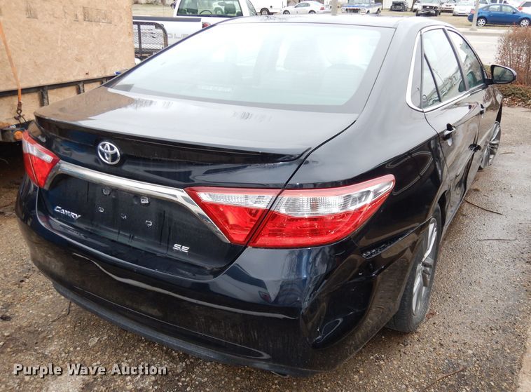 image for item DJ2955 2016 Toyota Camry SE
