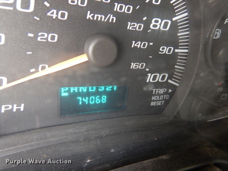 image for item DJ2957 2005 GMC Savana  school bus