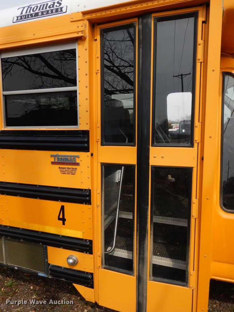 image for item DJ2957 2005 GMC Savana  school bus