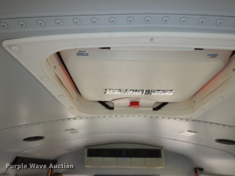 image for item DJ2957 2005 GMC Savana  school bus