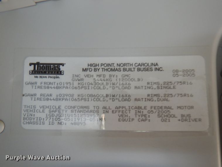 image for item DJ2957 2005 GMC Savana  school bus