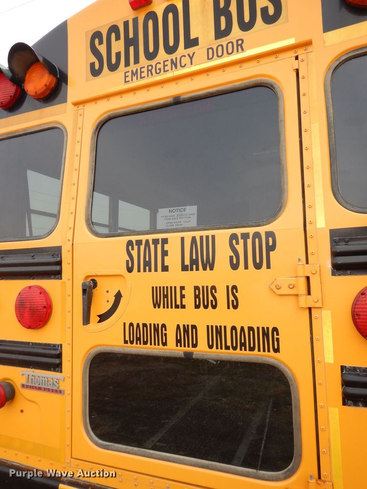 image for item DJ2957 2005 GMC Savana  school bus