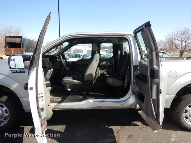 image for item DJ2977 2016 Ford F150  SuperCab pickup truck