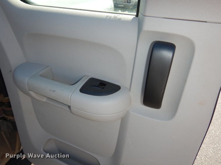 image for item DJ2978 2012 Chevrolet Silverado 1500  Ext. Cab pickup truck