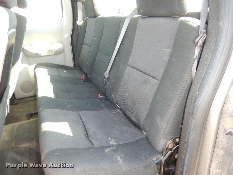 image for item DJ2978 2012 Chevrolet Silverado 1500  Ext. Cab pickup truck