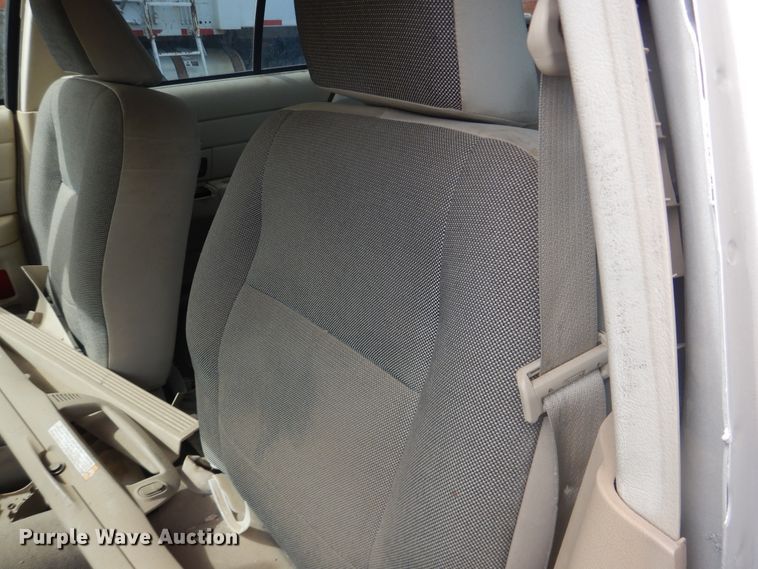 image for item DJ4989 2006 Ford Crown Victoria Police Interceptor