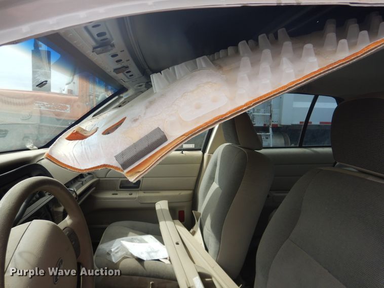 image for item DJ4989 2006 Ford Crown Victoria Police Interceptor