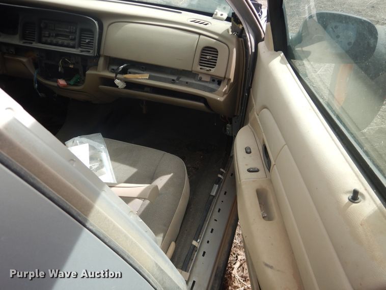 image for item DJ4989 2006 Ford Crown Victoria Police Interceptor