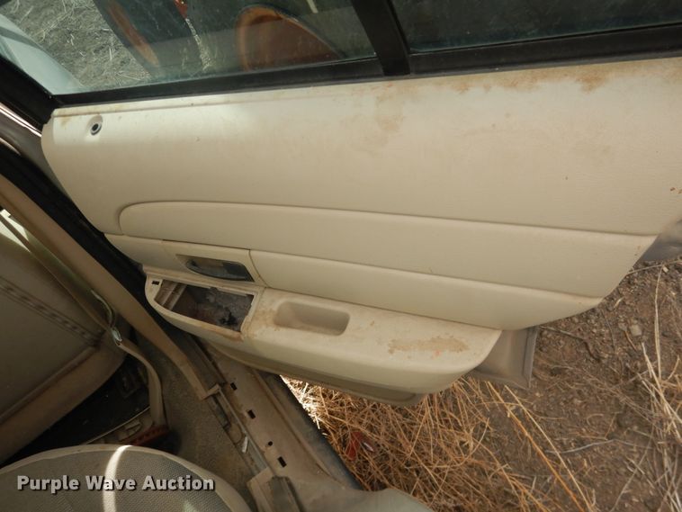 image for item DJ4989 2006 Ford Crown Victoria Police Interceptor